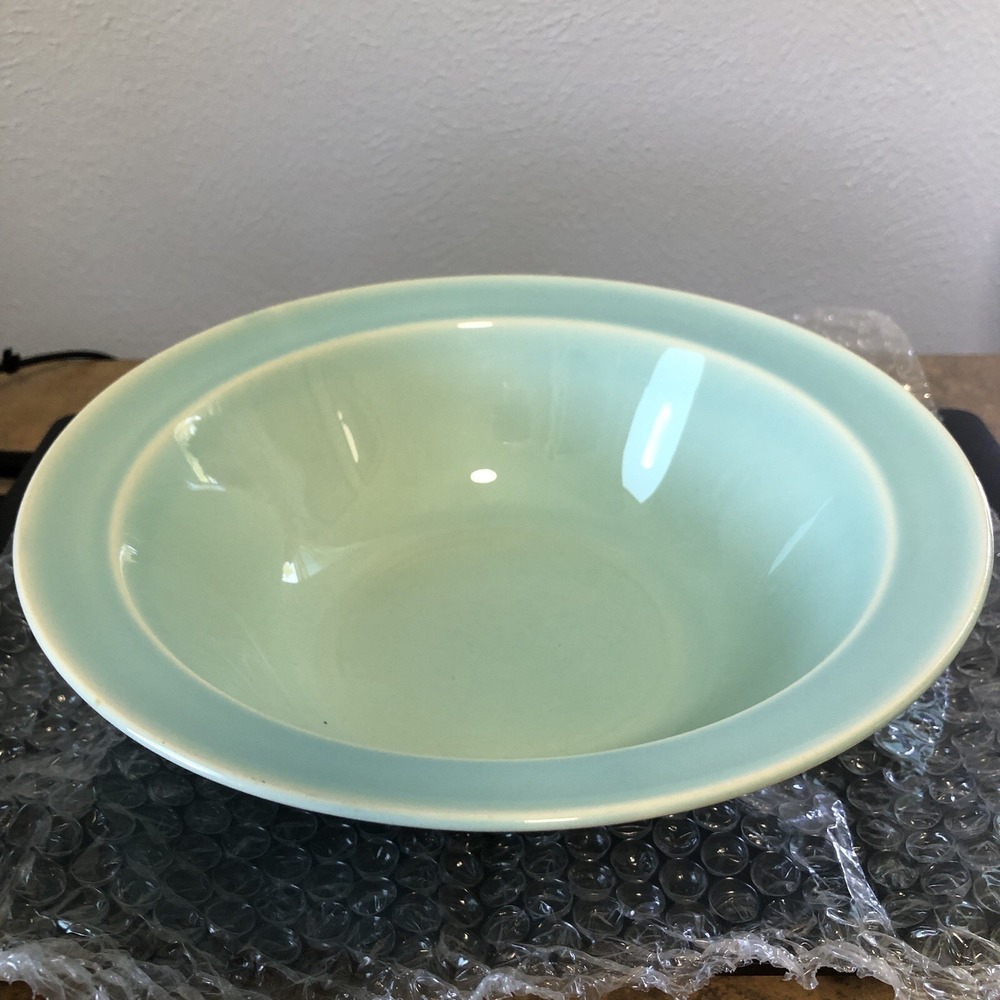 Lu Ray T.S & T 9" pastel Green Bowl